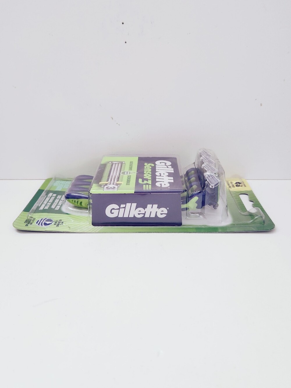 ⭐4/$15 Gillette Sensor3 Sensitive 3-Blade Disposable Razor - Picture 5 of 13